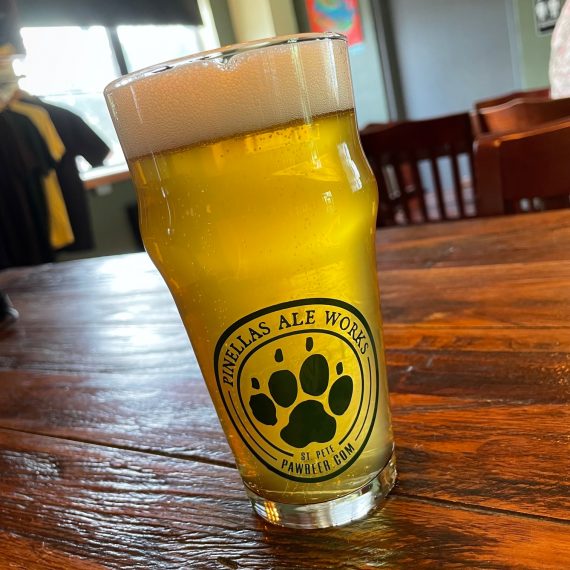 PAW Pub Glass